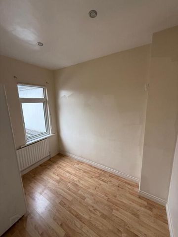 18 Garland Ave, Lurgan, BT66 6JH - Photo 5
