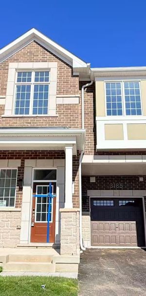 For Lease - 3185 Meadowridge Drive, Oakville, Ontario - Photo 2