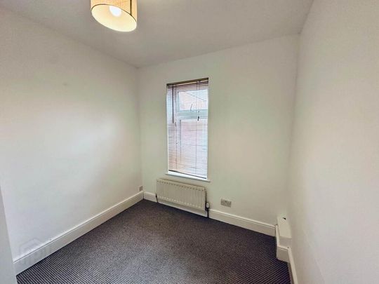 12 Ranelagh Street, Ravenhill, Belfast, BT6 8NP - Photo 1