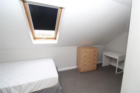 8 bedroom flat to rent - Photo 4