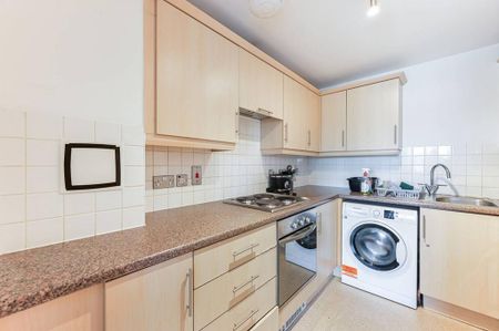 1 bedroom flat to rent - Photo 5