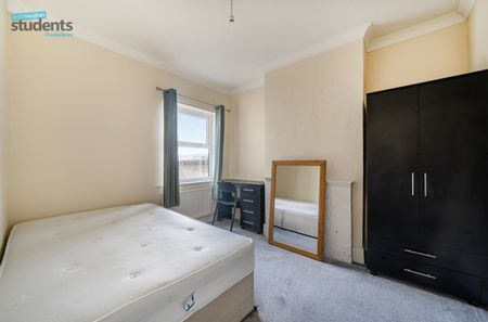 5 bedroom terraced house to rent - Photo 3