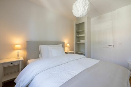 Appartement d’affaires meublé de 2,5 pièces à thème ? Le Corbusier ? - Photo 3