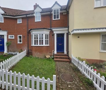 3 bedroom terraced house to rent - Photo 2