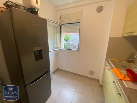 Location Appartement 2 pièces 52m² LA POSSESSION 97419 - Photo 4