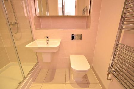 2 bedroom apartment to rent - Photo 5