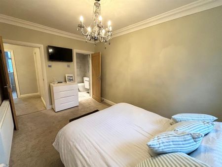 5 bedroom detached house to rent - Photo 5