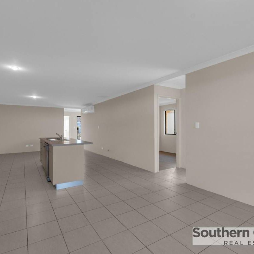 CONVENIENT & LOW-MAINTENANCE LIVING IN THE HEART OF KWINANA TOWN CENTRE - Photo 1
