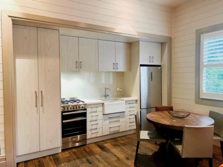 3 Bed, 1 Bath - Photo 5