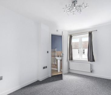 2 bedroom maisonette to rent - Photo 5