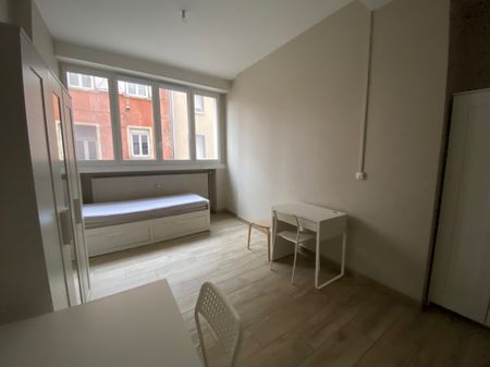 Location Appartement 1 pièce 19m² LYON 3ème - Photo 2