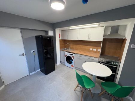 1 bedroom flat to rent - Photo 4