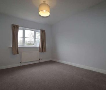Loxley Close, Macclesfield, SK11 - Photo 2