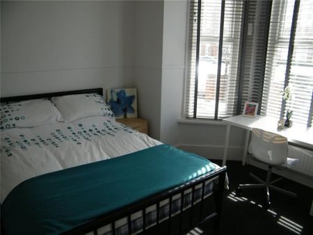 5 bedroom semi-detached house to rent - Photo 5