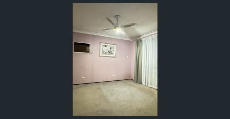 Fresh, Bright & Spacious – Perfect Family Living in Doonside! - Photo 4