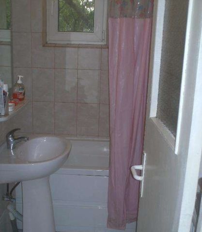 3 rooms apartment for rent Independence Square Iasi # code 450 - Photo 2