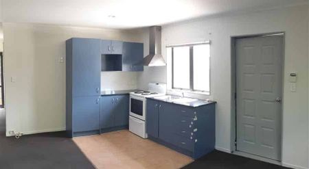 Charming 2-Bedroom Home in Mangere East, Manukau – $530/Week - Photo 2