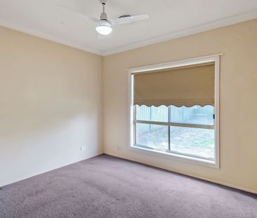 Four Bedroom Home Close to Orana Mall - Photo 5