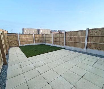 House to Rent: Furlong Way, M6 - Photo 5