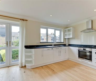 Thames Ditton, Surrey, KT7 - Photo 5