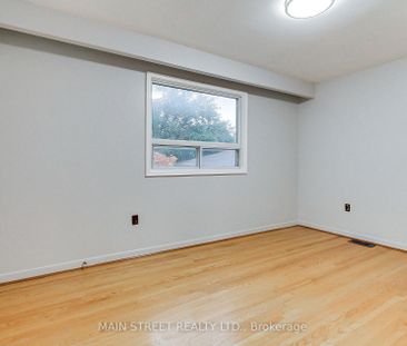 For Lease - 364 Agar Avenue, Bradford West Gwillimbury, Ontario - Photo 6