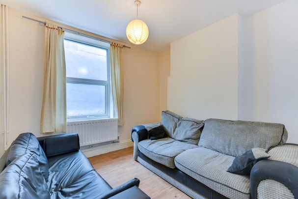 7 bedroom house to rent - Photo 1