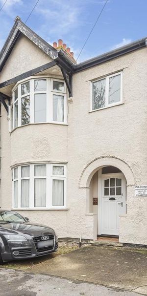 1 bedroom in a house share to rent - Photo 2