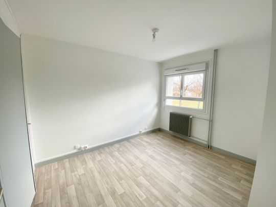 Appartement T3 dans une résidence réhabilitée à Saint Yan - Photo 1