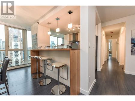 289 DRAKE STREET, Vancouver, British Columbia - Photo 2