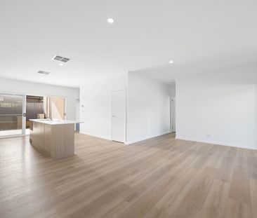 1 Amity Crescent, Thrumster NSW 2444 - House For Rent | Domain - Photo 2