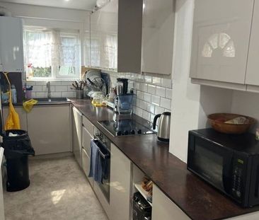 Room in a Shared House, St. Ann's Road, N15 - Photo 2