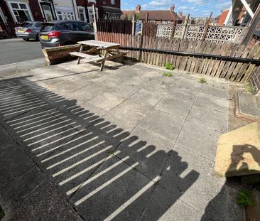 Room in a Shared House, Clifford Place, LS27 - Photo 3