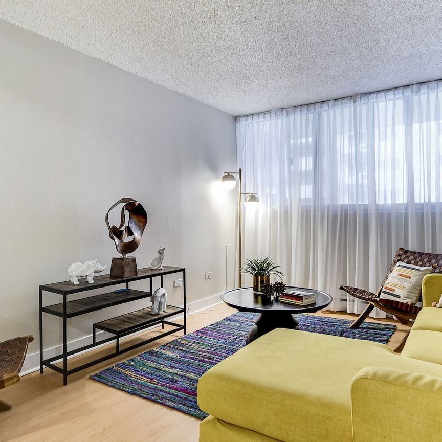 2125 Saint-Marc Street, Montréal, QC - Photo 1