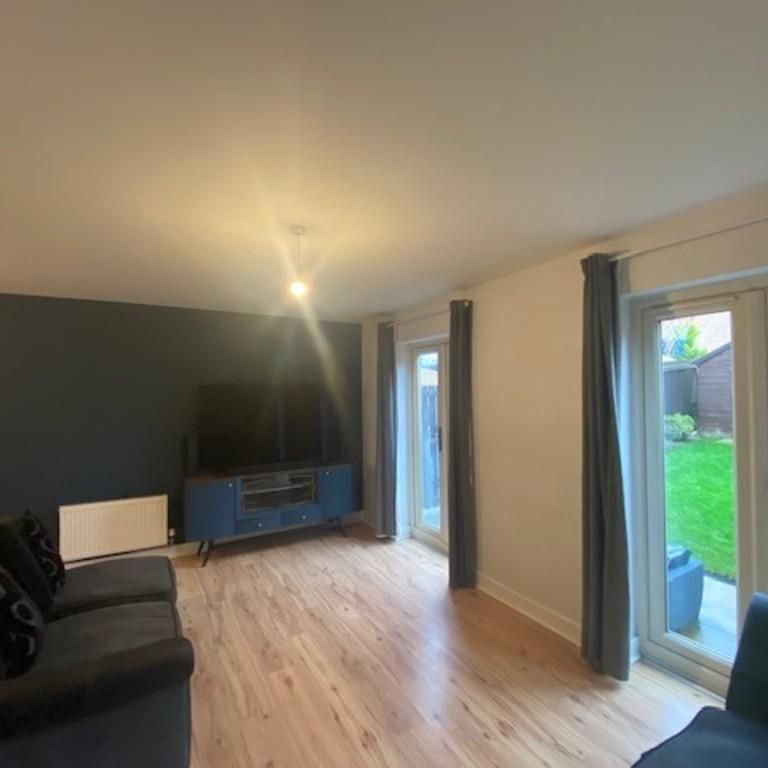 3 bedroom townhouse to rent - Photo 1