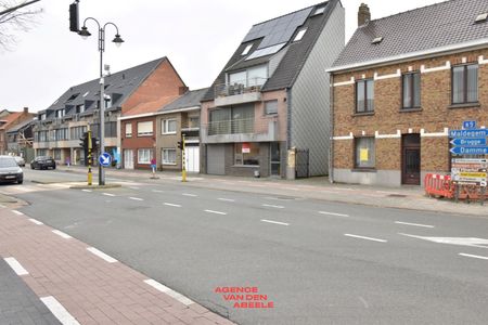 Instapklaar gelijkvloers appartement te Sijsele! - Photo 2