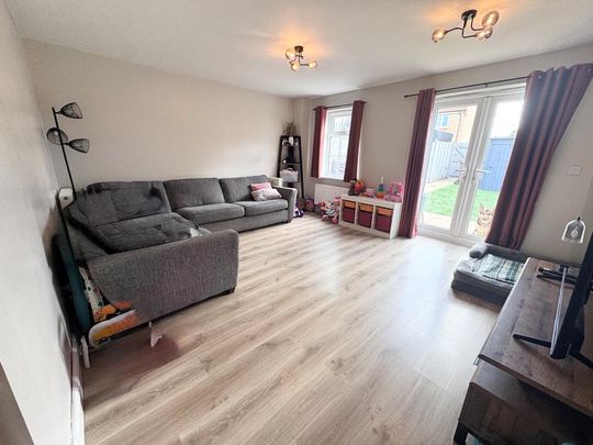 3 bedroom property to rent - Photo 1