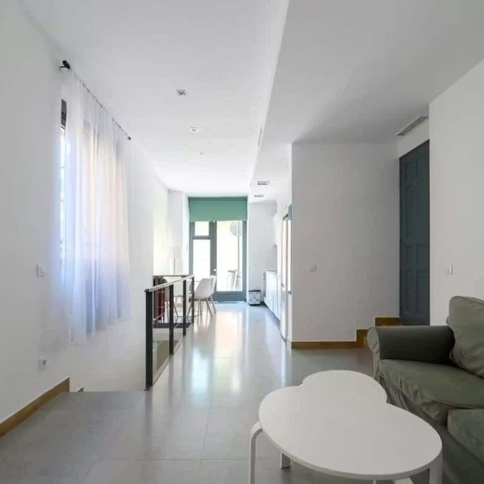 Calle de San Vicente Ferrer, Madrid, Community of Madrid 28004 - Photo 1