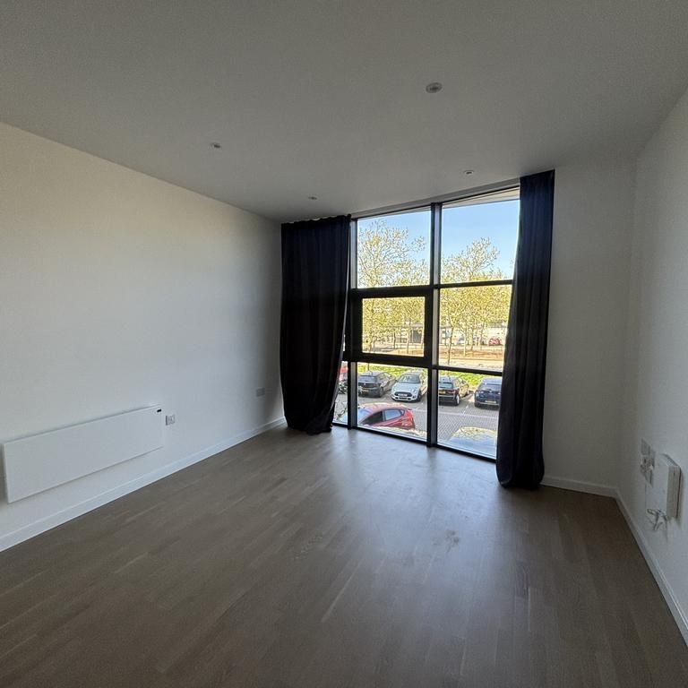 1 bedroom flat to rent - Photo 1