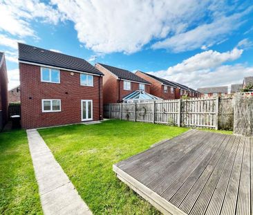 4 bedroom detached house to rent - Photo 1