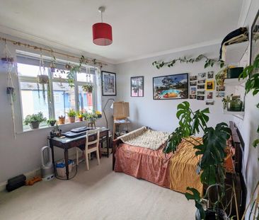 4 Bed Terraced House, Ashlin Road, E15 - Photo 6