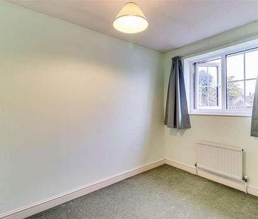 Little Manor Gardens, Cranleigh, GU6 - Photo 4