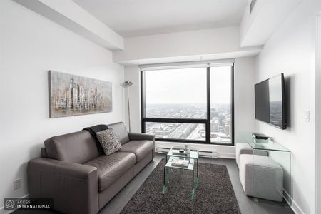 Downtown Condo for Rent | Tour des Canadiens - Photo 2