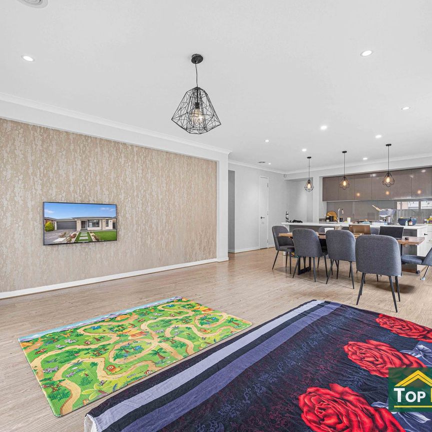 📍 27 Kruger Road, Tarneit 🏡 Family-Friendly 4-Bedroom Home in a Prime Tarneit Community - Photo 1