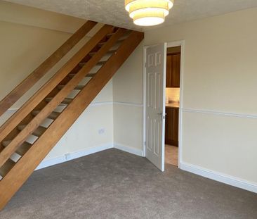 1 bedroom semi-detached house to rent - Photo 6