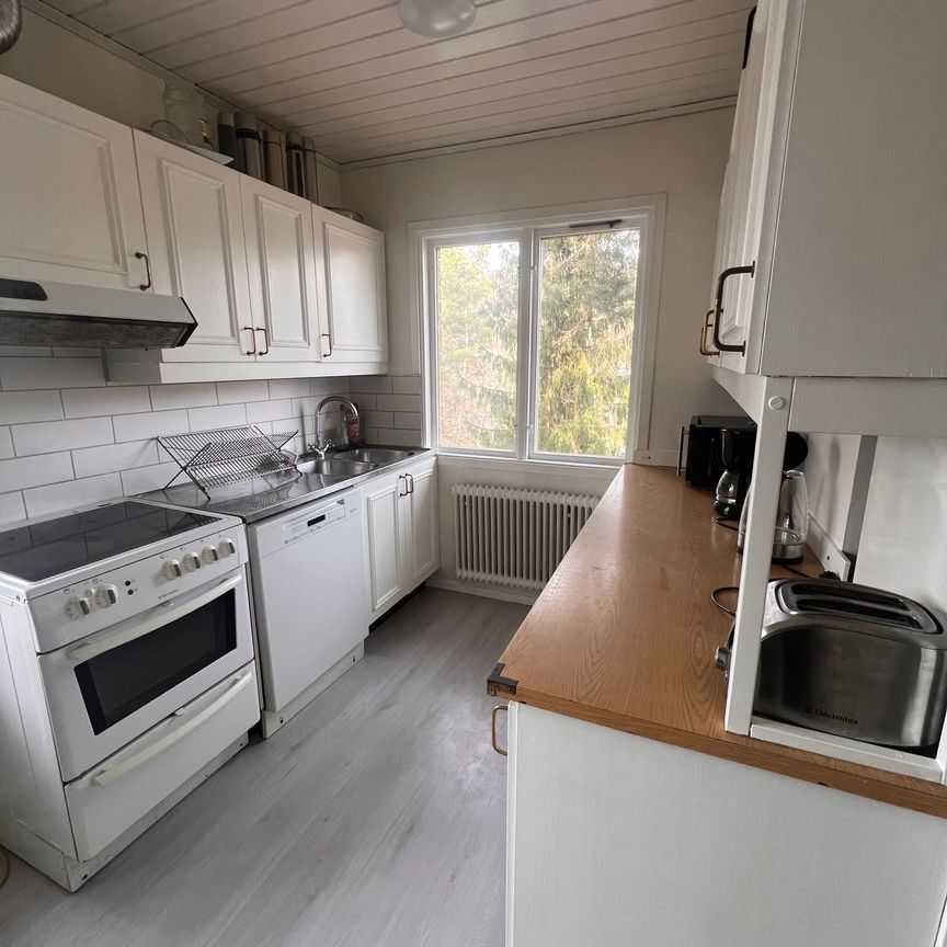 Landsnoravägen, Sollentuna - Photo 1