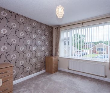2 bedroom bungalow to rent - Photo 1