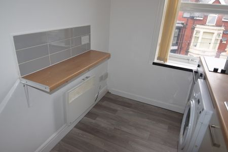 References Pending 1 Bed Apartment - Photo 2