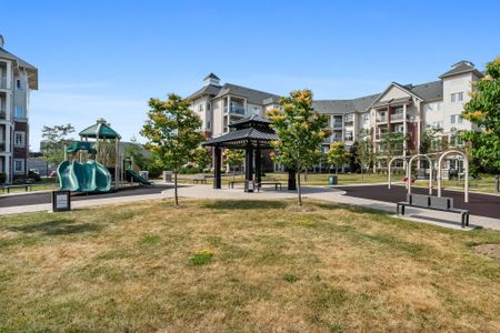 For Lease - 80 Aspen Springs Drive Unit# 405, Clarington, Ontario - Photo 4