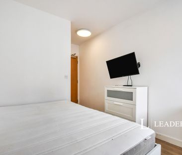 1 bedroom flat to rent Chapel Street, Salford, M3 - Photo 2