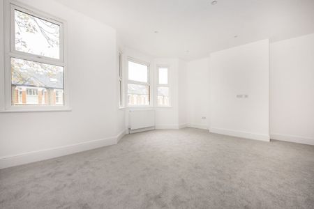 2 bedroom maisonette to rent - Photo 4